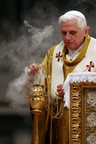 POPE BENEDICT XVI ON LIVING THE SUNDAY MASS OBLIGATION. 2
