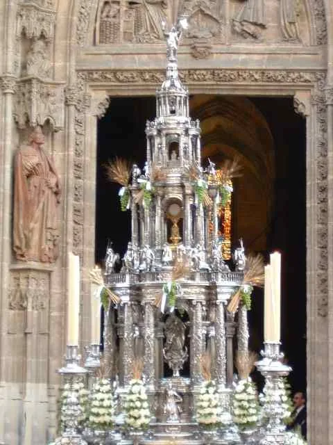 HOMILY REFLECTION SOLEMNITY OF CORPUS CHRISTI. 2