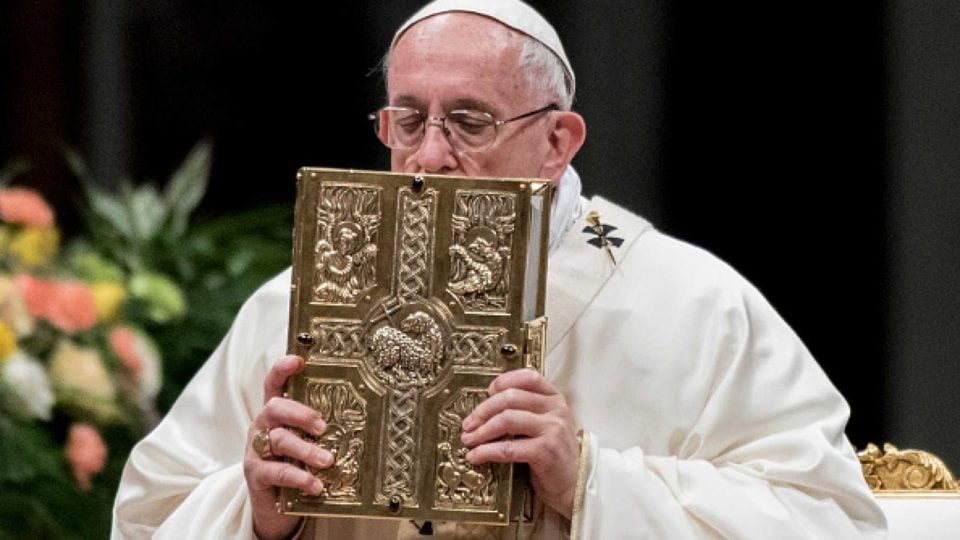 POPE FRANCIS ESTABLISHES "SUNDAY OF THE WORD OF GOD" ON THE THIRD SUNDAY OF ORDINARY TIME. 3