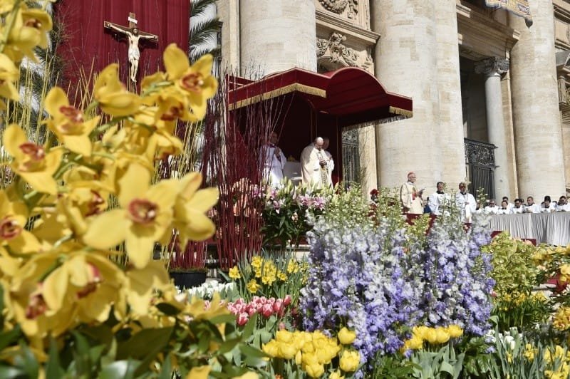 POPE FRANCIS ON EASTER SUNDAY 3