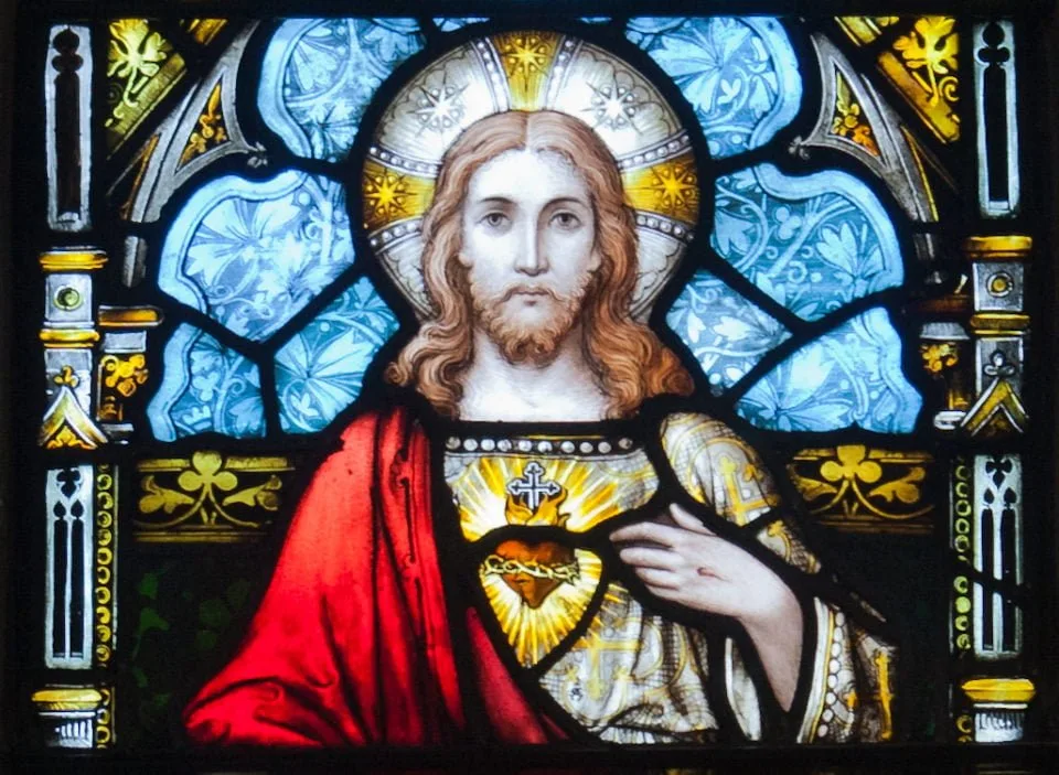 DAILY GOSPEL COMMENTARY: "DO NOT STORE UP FOR YOURSELVES TREASURES ON EARTH" (Mt 6:19–23). 3 5th sunday of easter