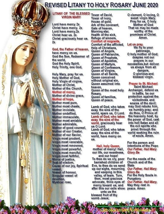 mother mary praying the rosary