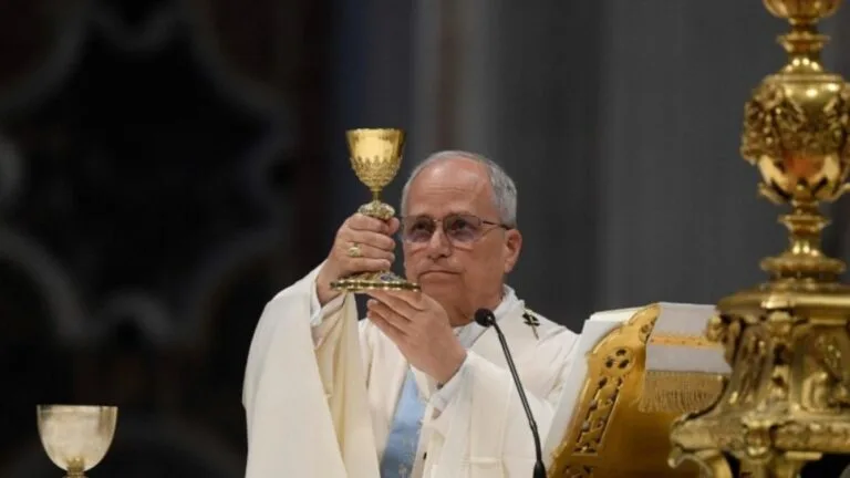 POPE LEO XIV ON MARY, MOTHER OF THE CHURCH 18 Leo XIV Mother of the Church
